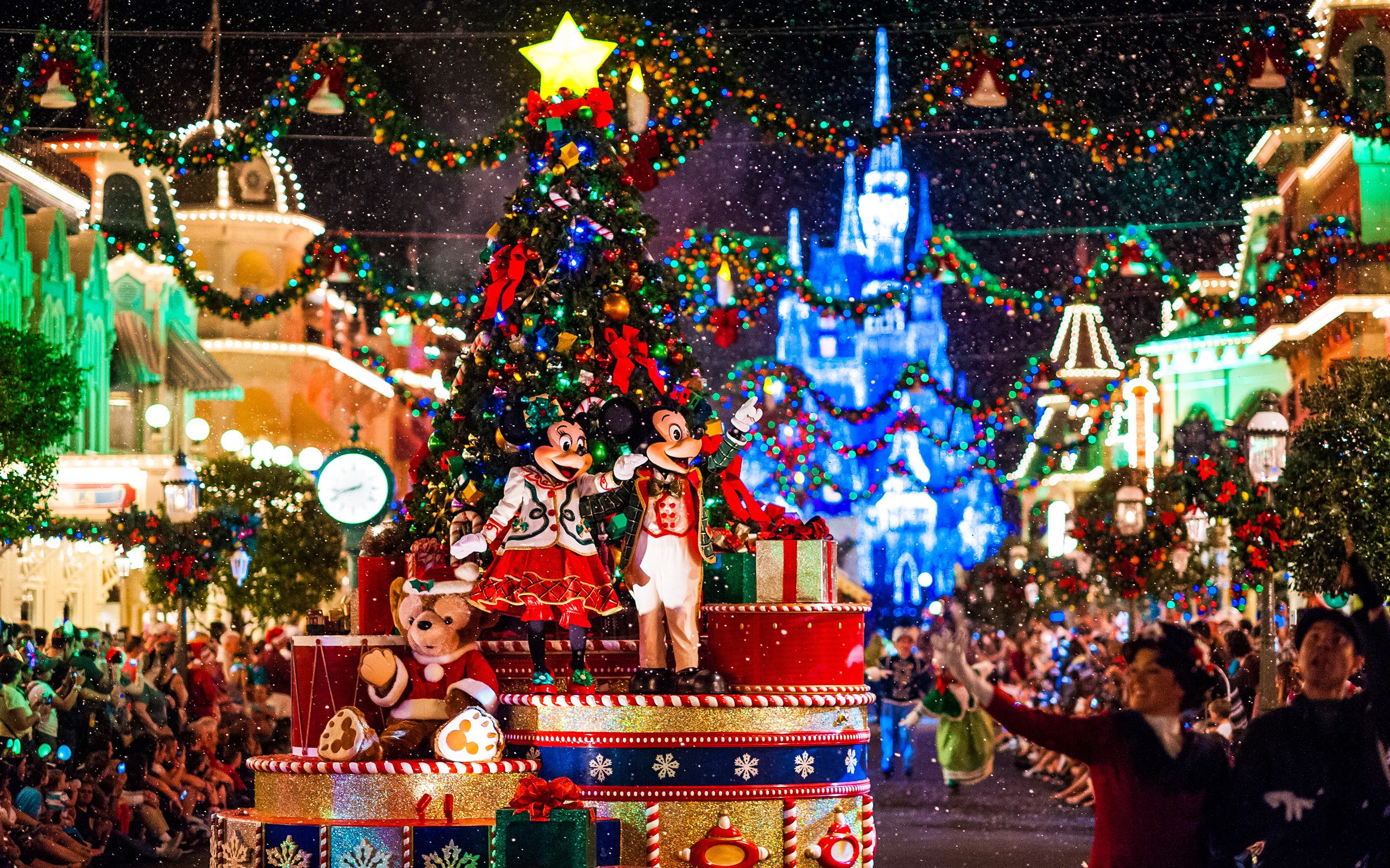 Mickey Mouse Christmas Background