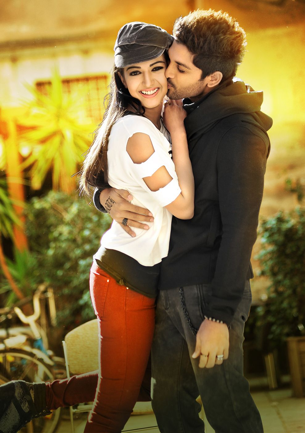 PJMaza Online Movie Updates: Iddarammayilatho Telugu Movie Latest HD Wallpaper- Allu Arjun iddarammayilatho latest stills