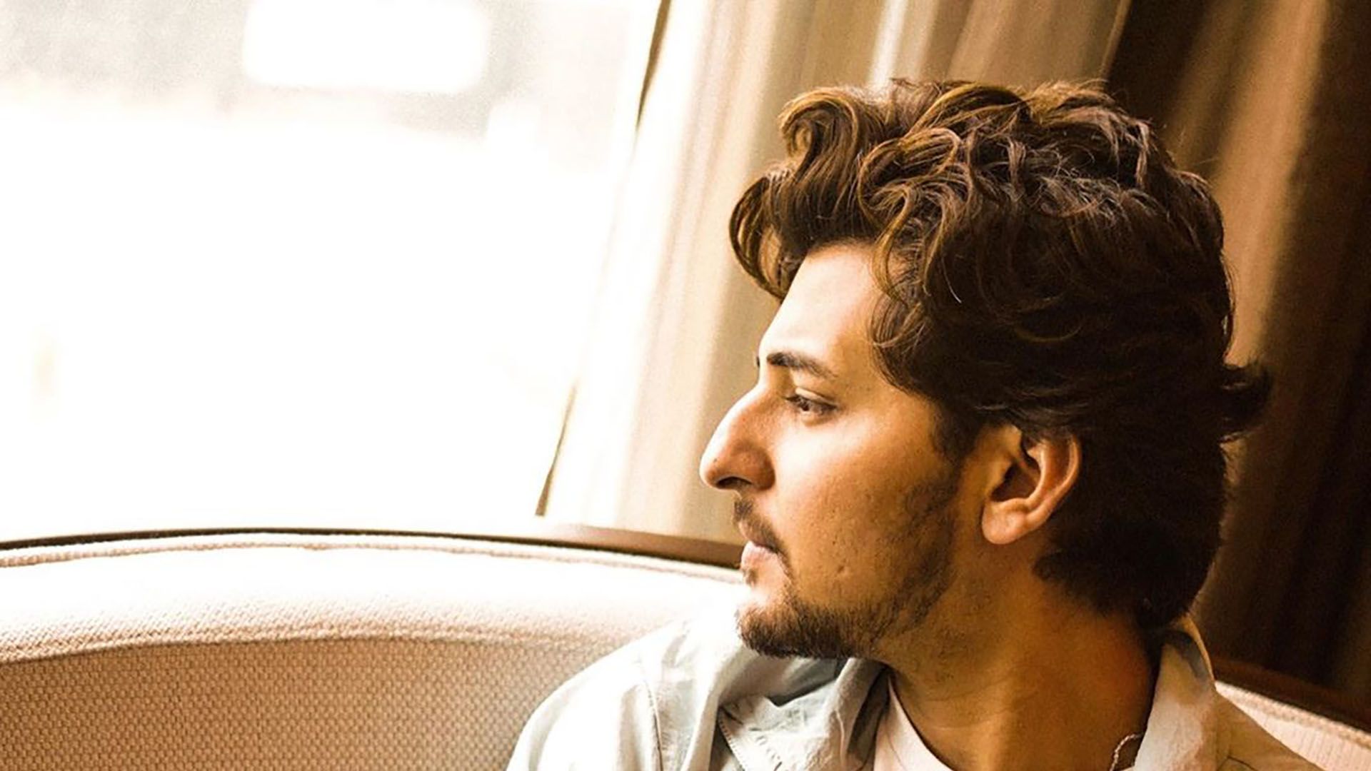 Singer Darshan Raval HD Wallpaper .baltana.com