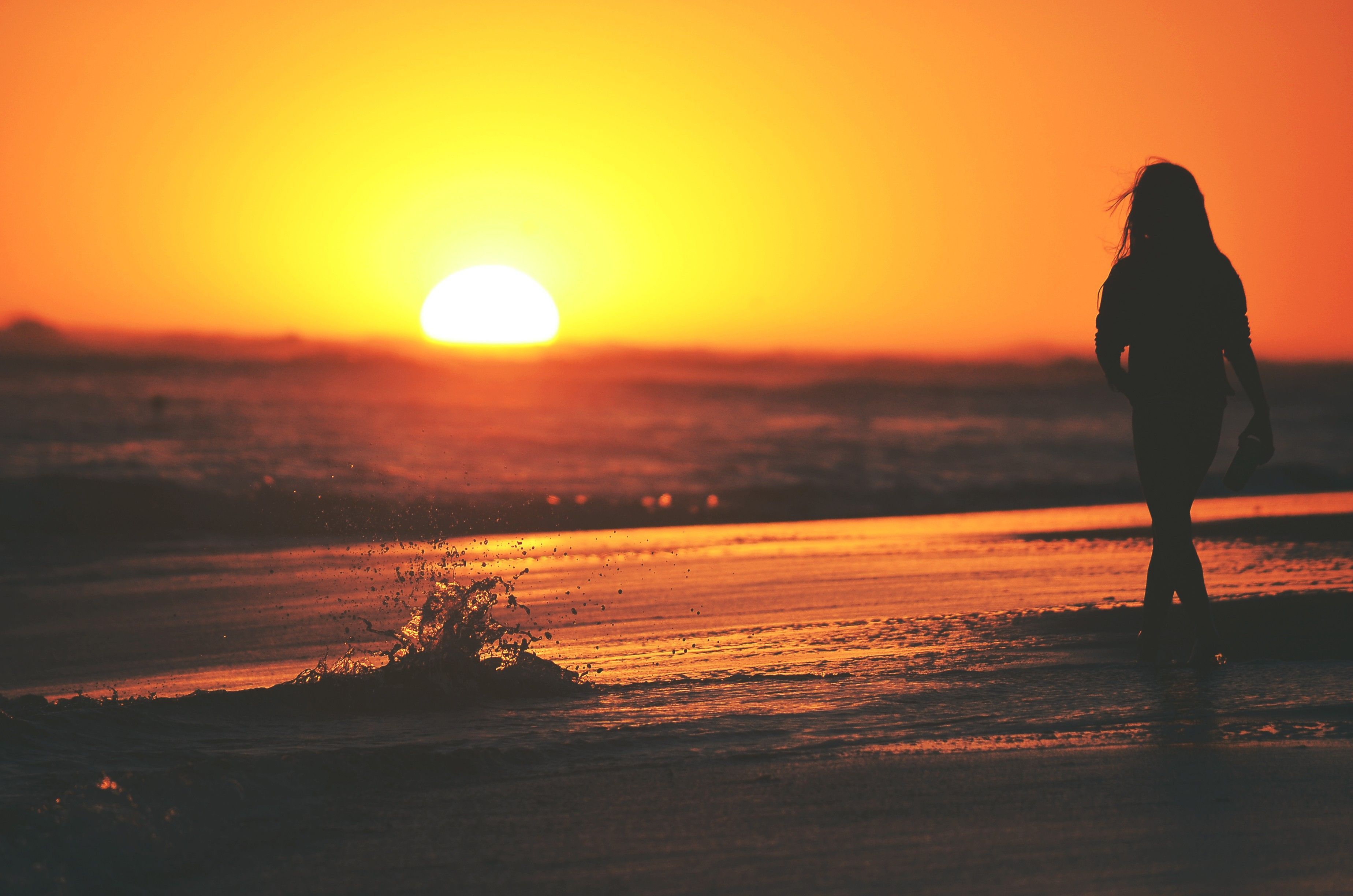 Sunset Girl Beach Ocean. Sunset girl, Sunset silhouette, Sunset