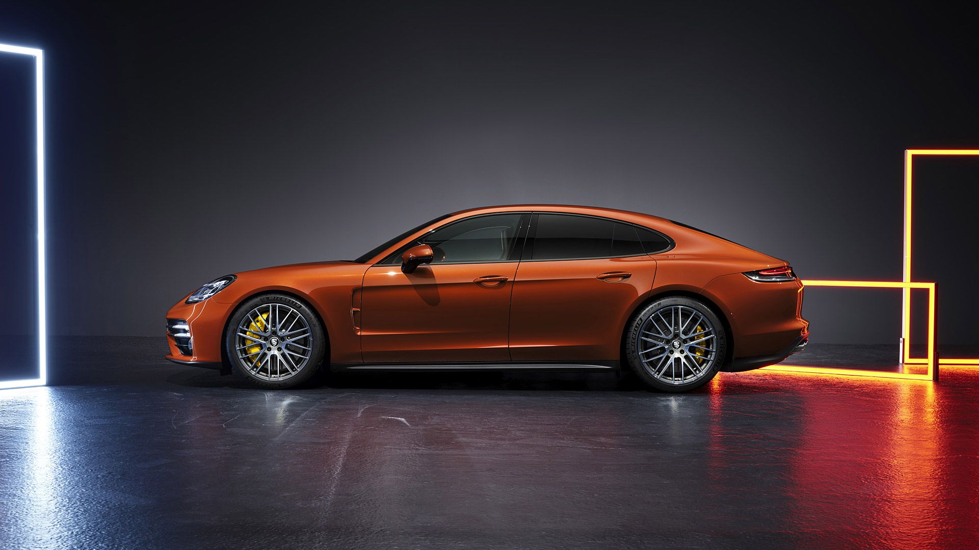 Porsche Panamera Turbo S Wallpaper, Specs & Videos