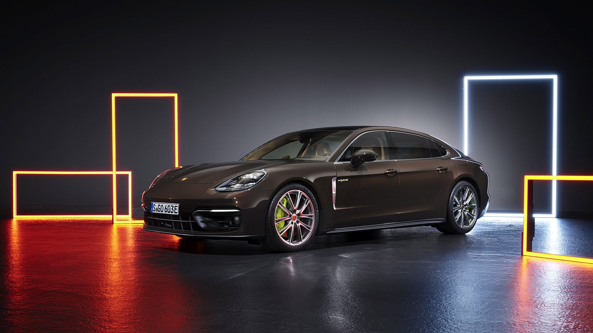 Porsche Panamera 4S E Hybrid Wallpaper, Specs & Videos