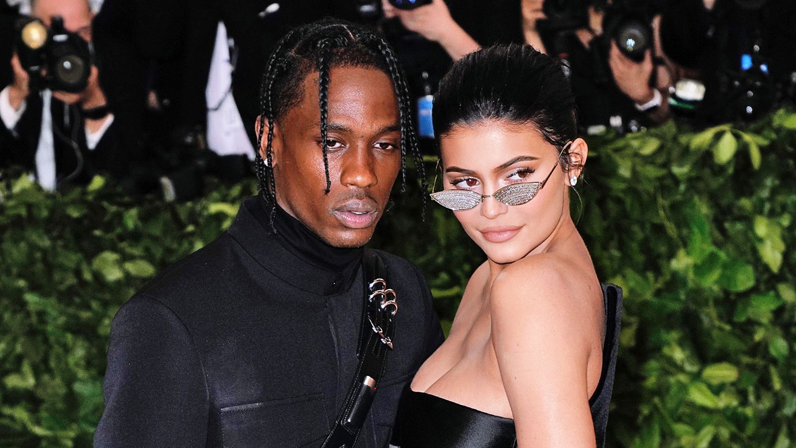 Travis Scott And Kylie Jenner Desktop Wallpapers - Wallpaper Cave