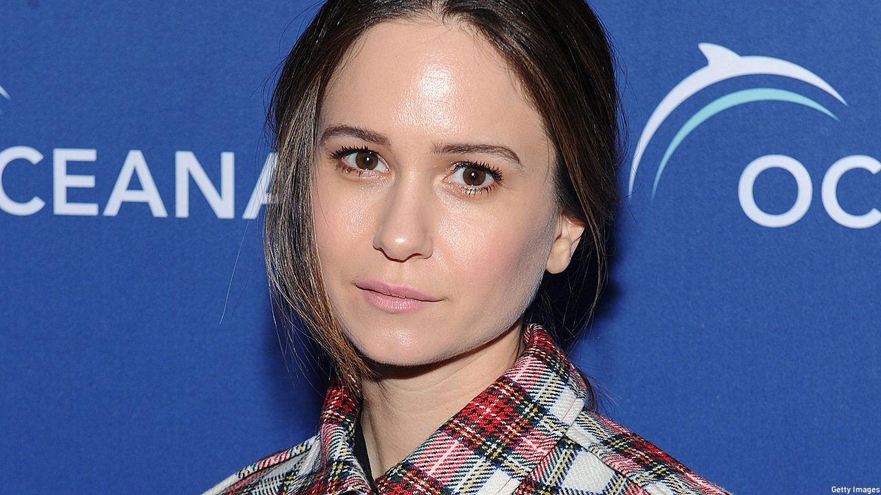 Fantastic Beasts' Welcomes Katherine Waterston