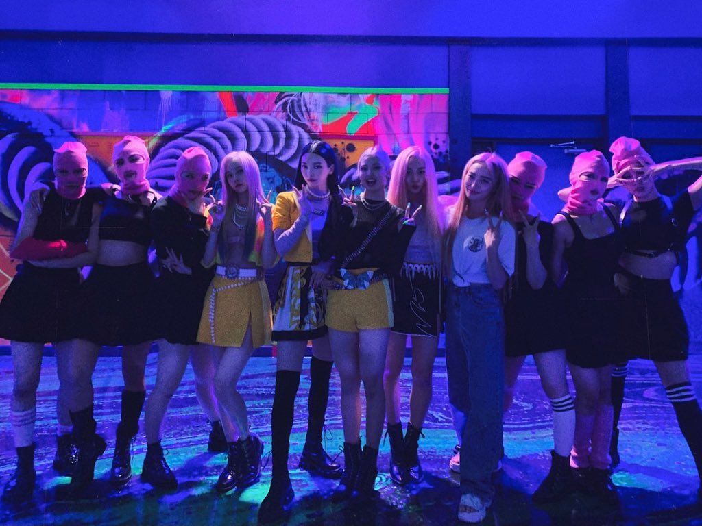 aespa pics photo of aespa with their dancers! ♡ #aespa