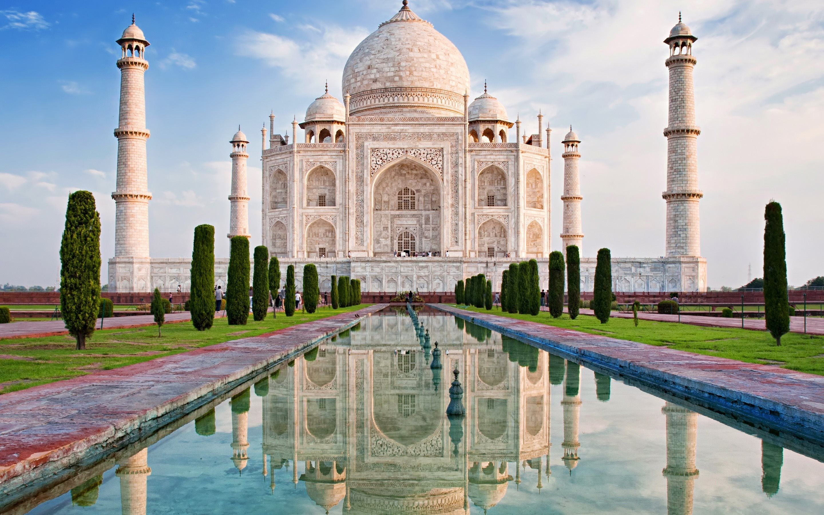 Download wallpaper Taj Mahal, Fountain, India landmarks, Agra, India, Uttar, Pradesh for desktop with resolution 2880x1800. High Quality HD picture wallpaper