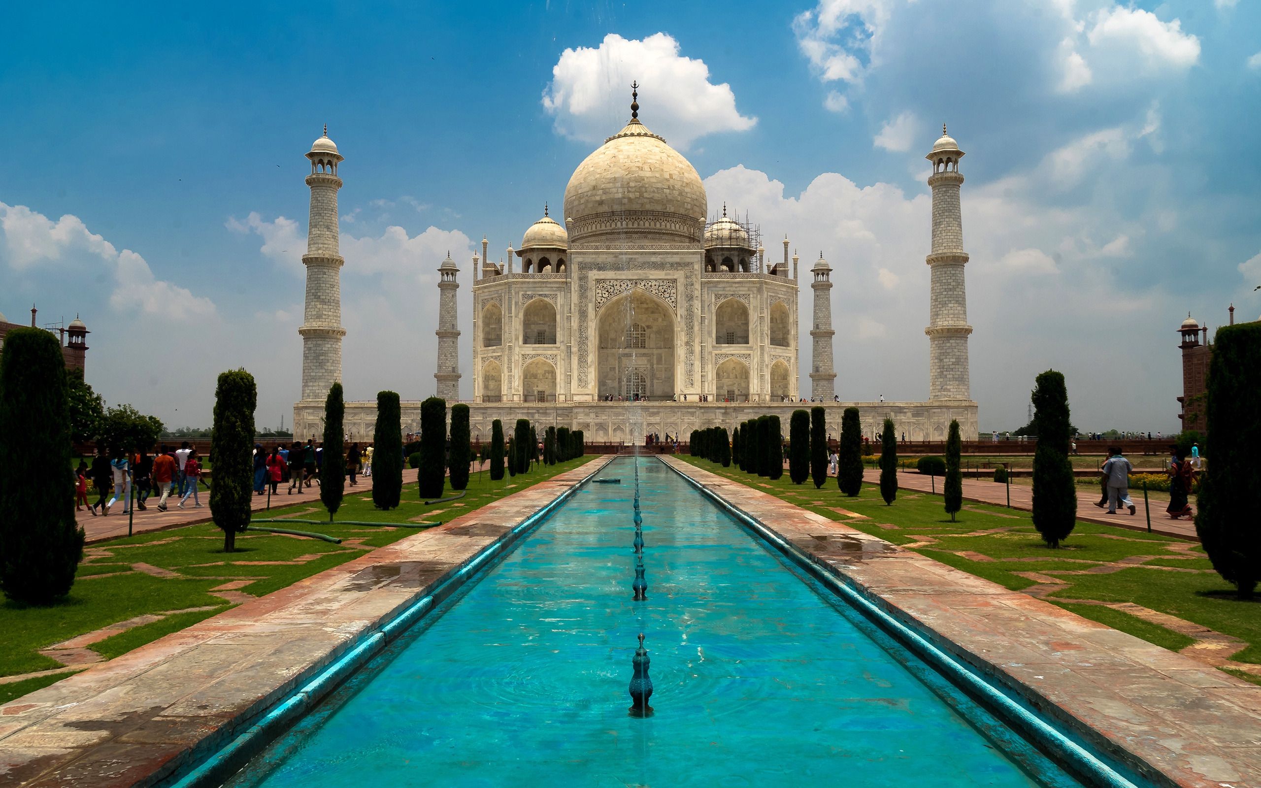 Download wallpaper Taj Mahal, Mosque Mausoleum, Agra, Uttar Pradesh, India, fountain, landmarks of India, Mughal architecture for desktop with resolution 2560x1600. High Quality HD picture wallpaper