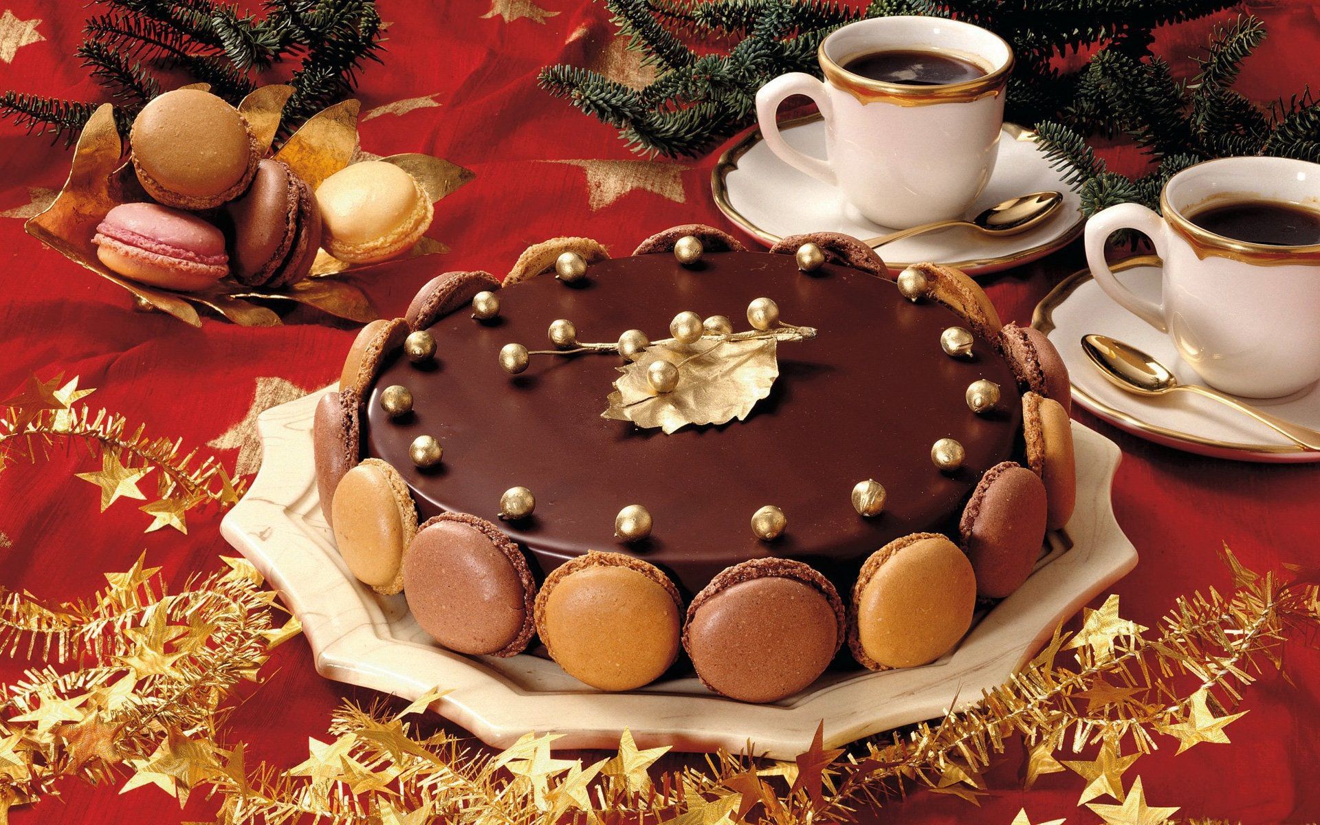 Christmas Chocolate Cake With Cookies HD Wallpaper. Tasty Chocolate Cake, Christmas Cake, Chocolate Deserts