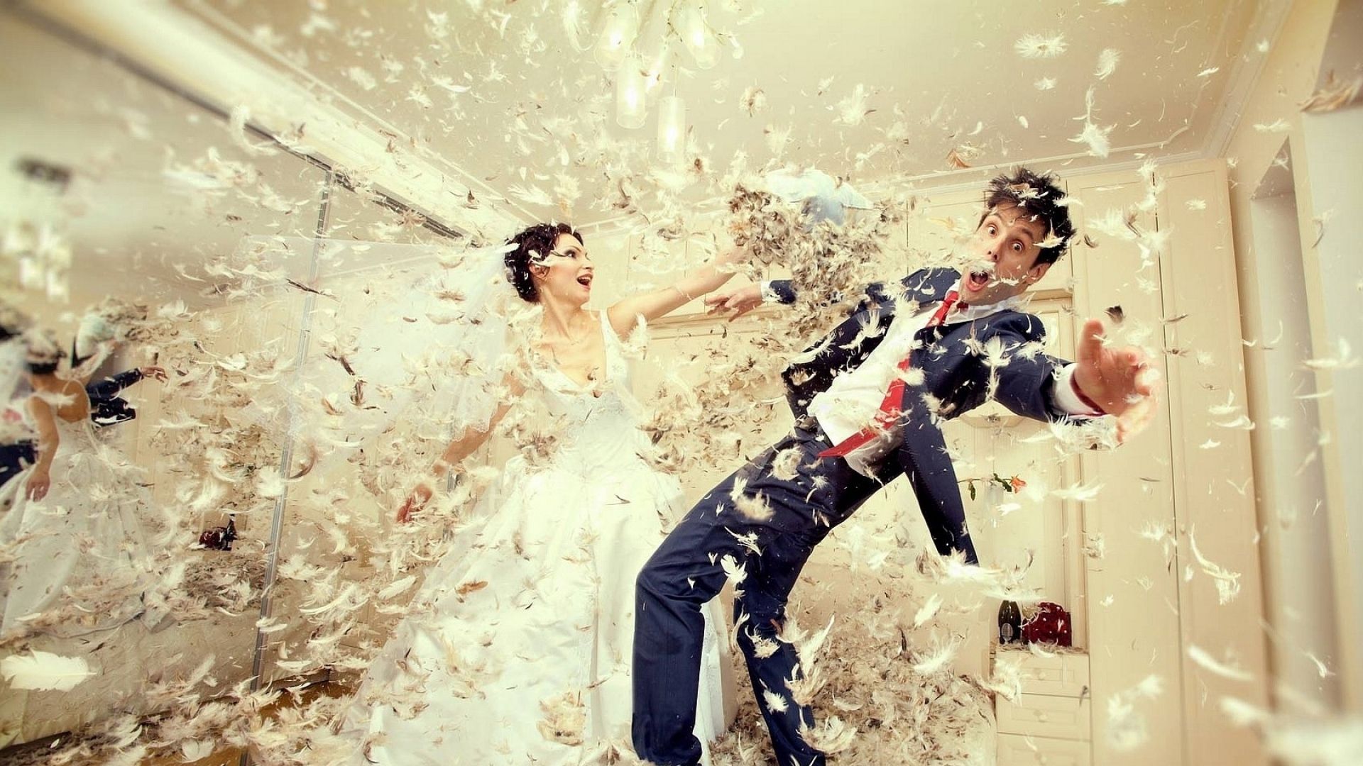 Download Wallpaper 1920x1080 wedding, down, bride, groom, dress, fight Full HD 1080p HD Background