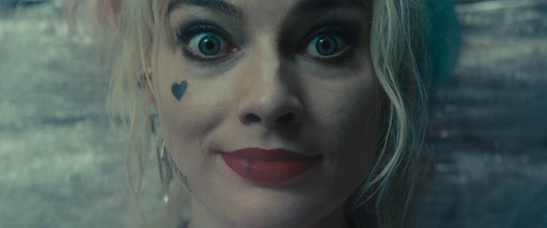 The Suicide Squad set photo offer better look at Harley Quinn
