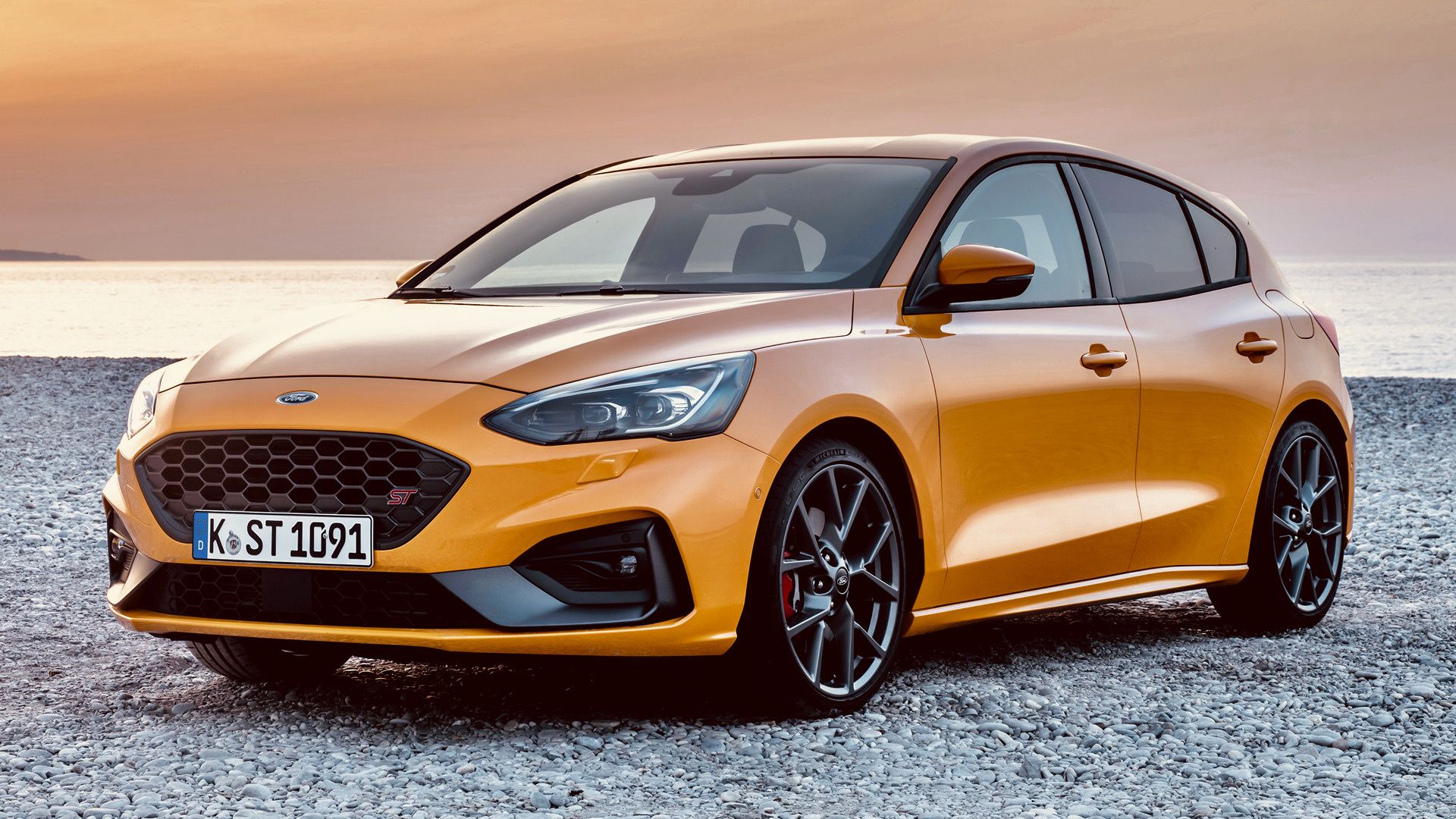 Ford Focus ST and HD Image