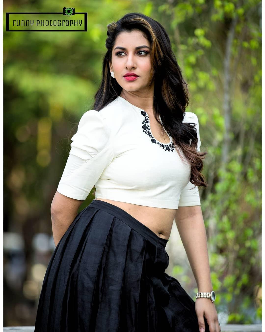 Vishnu Priya HD Wallpaper for Android