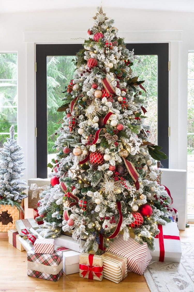 Christmas tree, árbol de Navidad, kerstboom, arbre de Noël, 圣诞树, Weihnachtsbaum, Jólatré,. Classic christmas tree, Christmas tree design, Elegant christmas decor