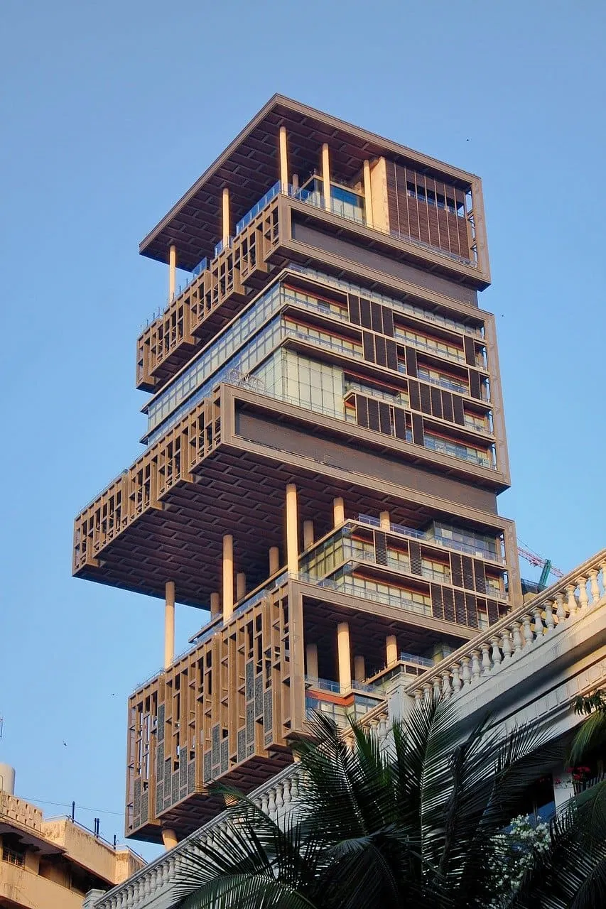 Небоскреб Мумбай Антилия. Антилия, Мумбаи, Индия. Мукеш Амбани дом в Мумбаи. Башня Мукеша Амбани. Башня антилия
