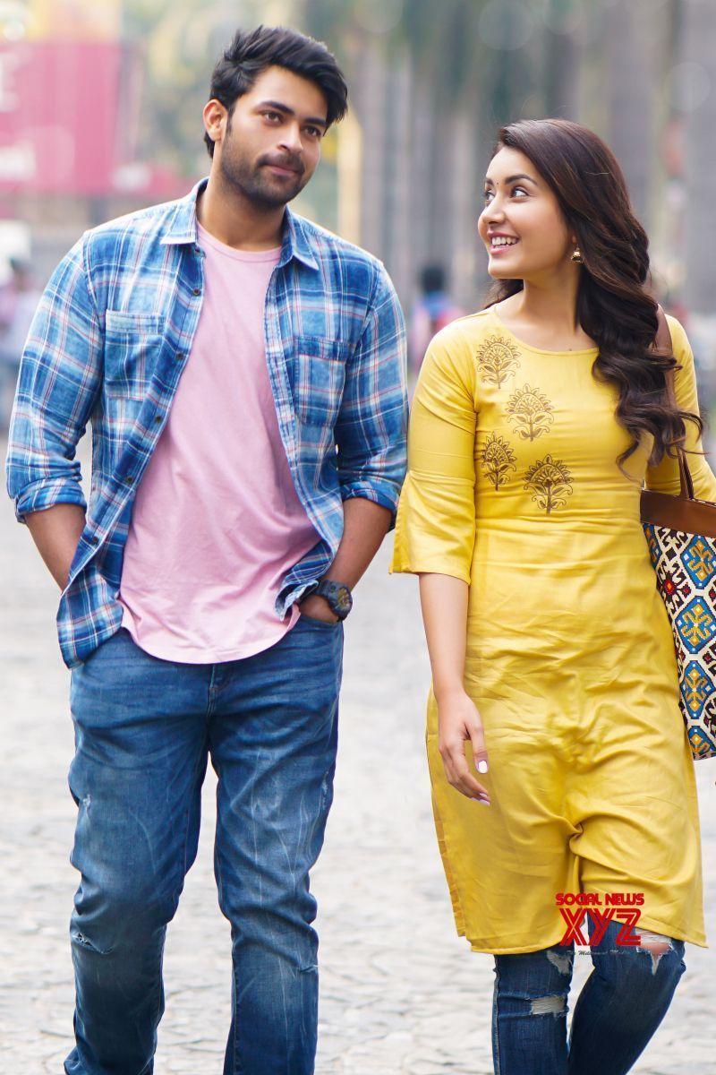 TholiPrema Movie New Stills News XYZ. Varun tej, Varun, Stylish girl image