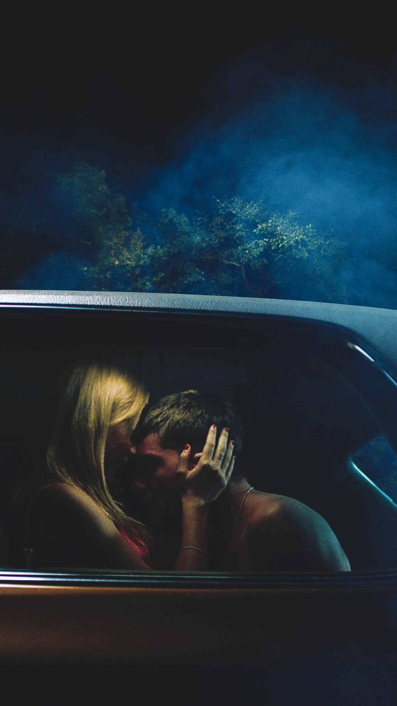 It Follows Phone Wallpaper. Moviemania. Phone wallpaper, Wallpaper, Movie wallpaper