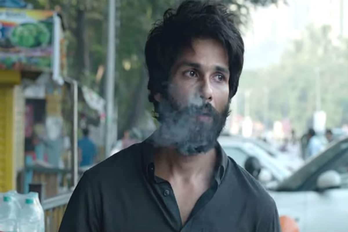Shahid Kapoor Wets His Pants in Kabir Singh, Now Sandeep Reddy Justifies The Controversial Scene