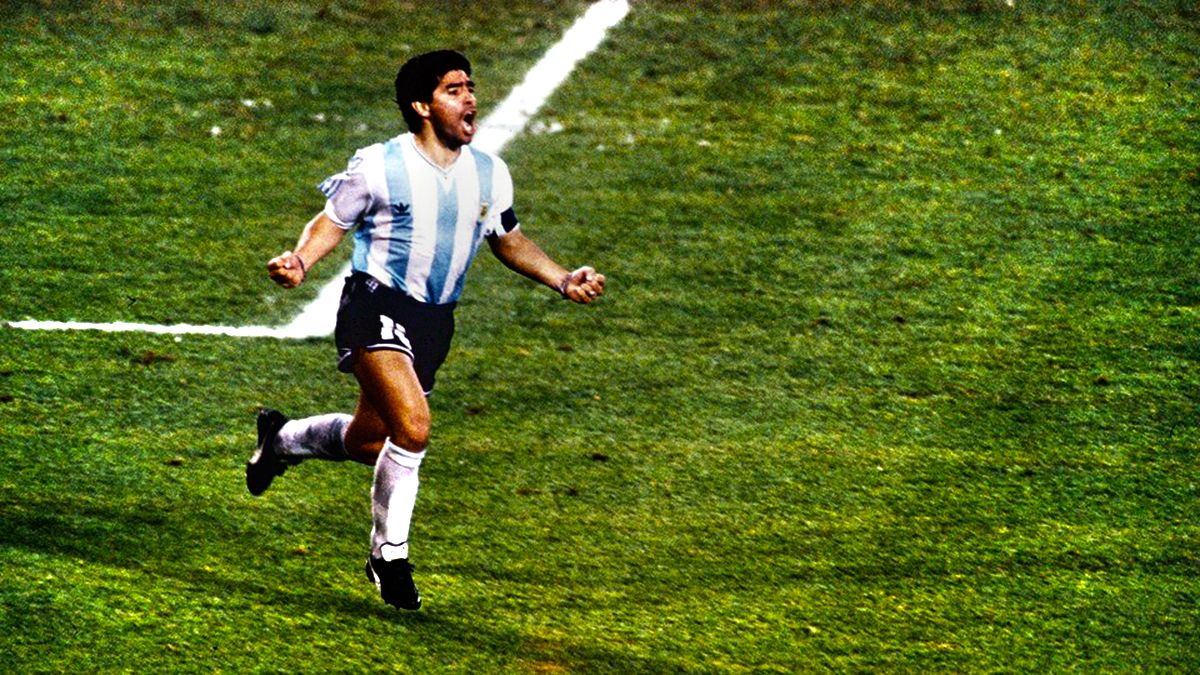 MARADONA:ARG (Photo by Bongarts:Getty Image)