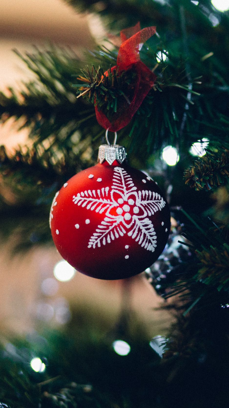 Download Wallpaper 938x1668 Christmas Toy, Ball, Christmas, New Year, Decoration Iphone 8 7 6s 6 For Parallax HD Background