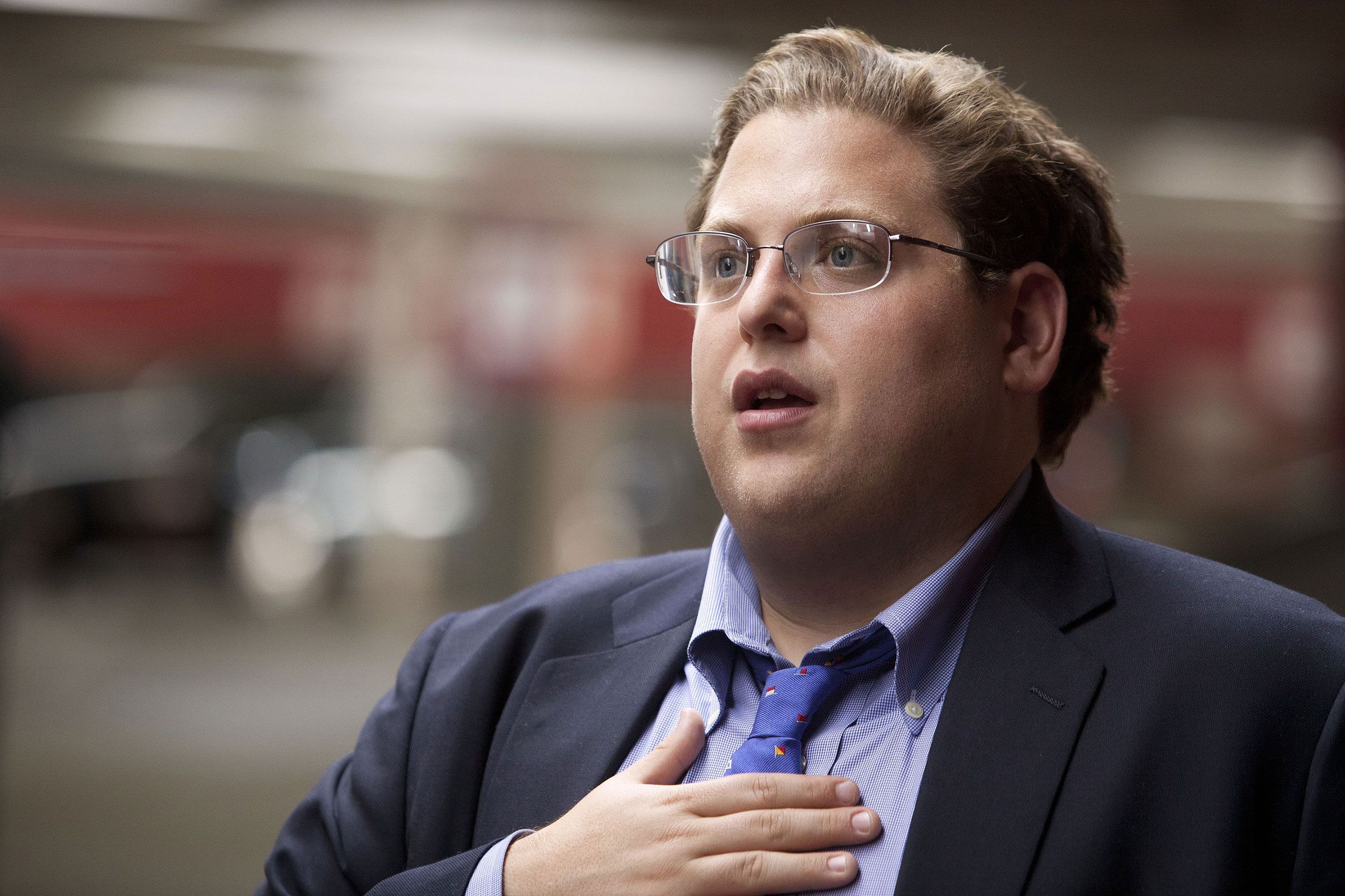 Moneyball movie still, 2011. Jonah Hill as Peter Brand. Jonah wanted to shed the big guy comedy persona he ha. Jonah hill, Celebrity wallpaper, Sony picture