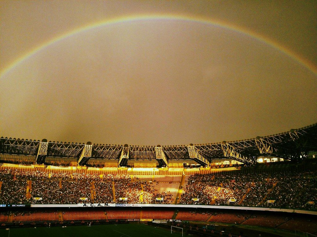 Stadio San Paolo. Meraviglioso arcobaleno allo Stadio San P