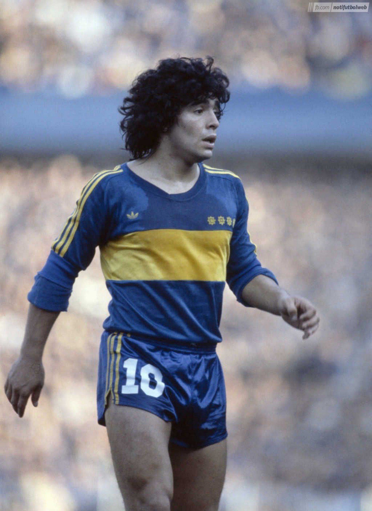 Diego Maradona Wallpaper 1491×2048