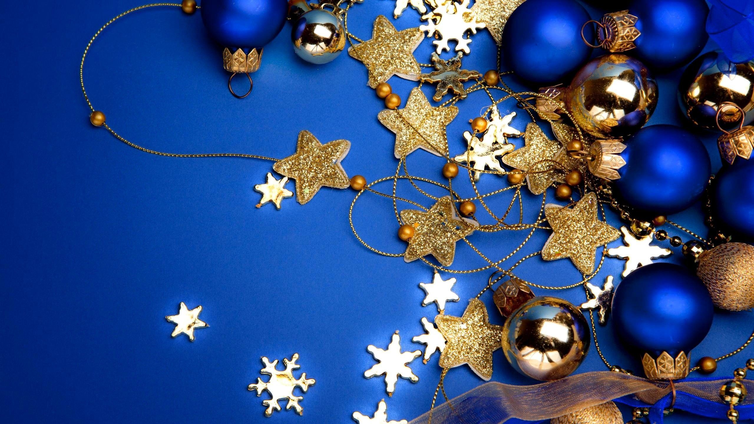 Blue and Gold Christmas Wallpaper Free Blue and Gold Christmas Background