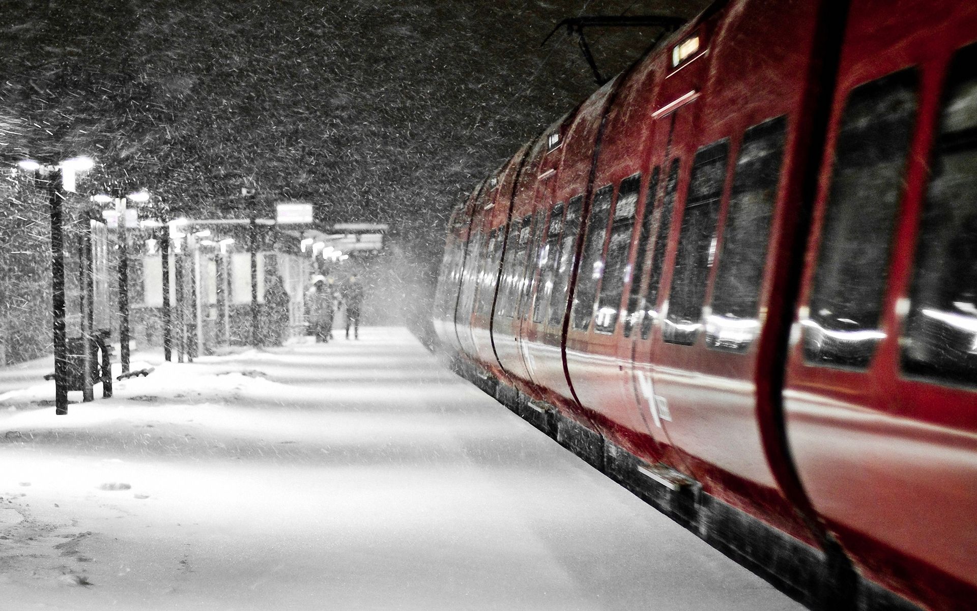 night, snow, snowy night, platform, station, winter, train wallpaper