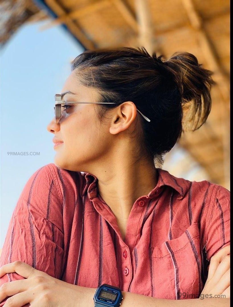 Hruta Durgule HD Wallpapers - Wallpaper Cave