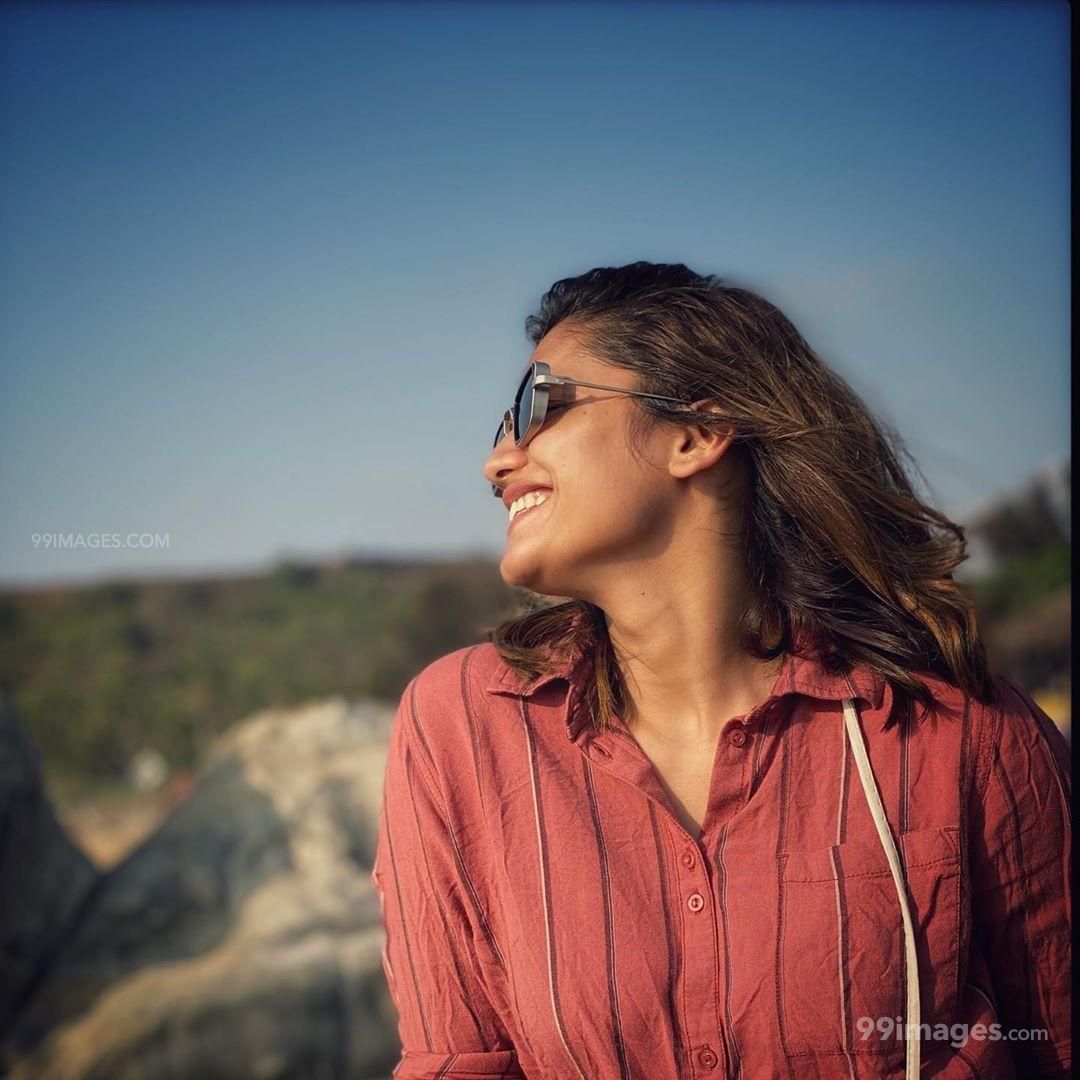 Hruta Durgule HD Wallpaper (Desktop Background / Android / iPhone) (1080p, 4k) (1080x1080)