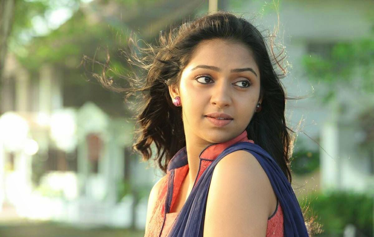 Avatharam Malayalam Movie Actress