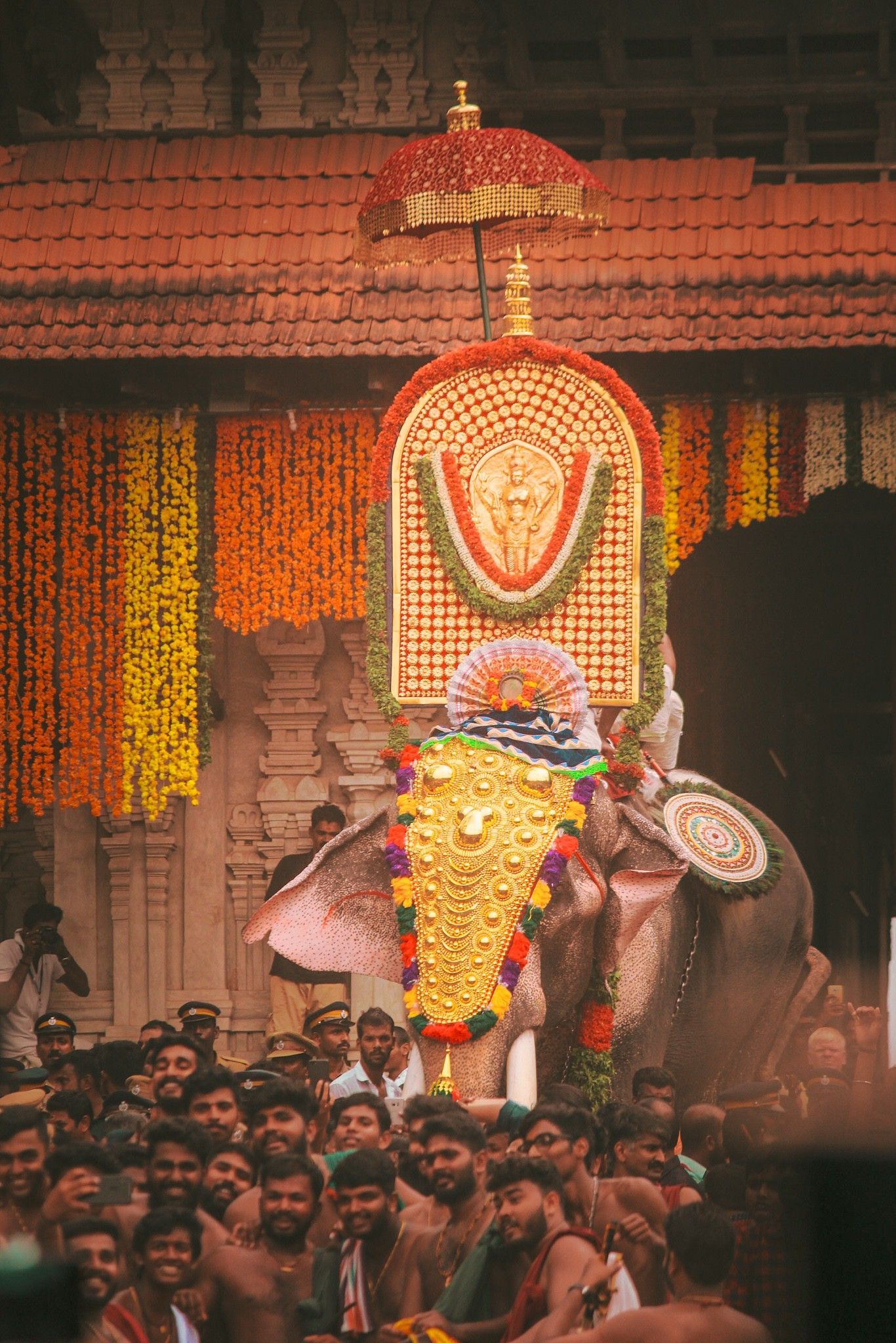 Thrissur Pooram Movie Wallpapers - Wallpaper Cave