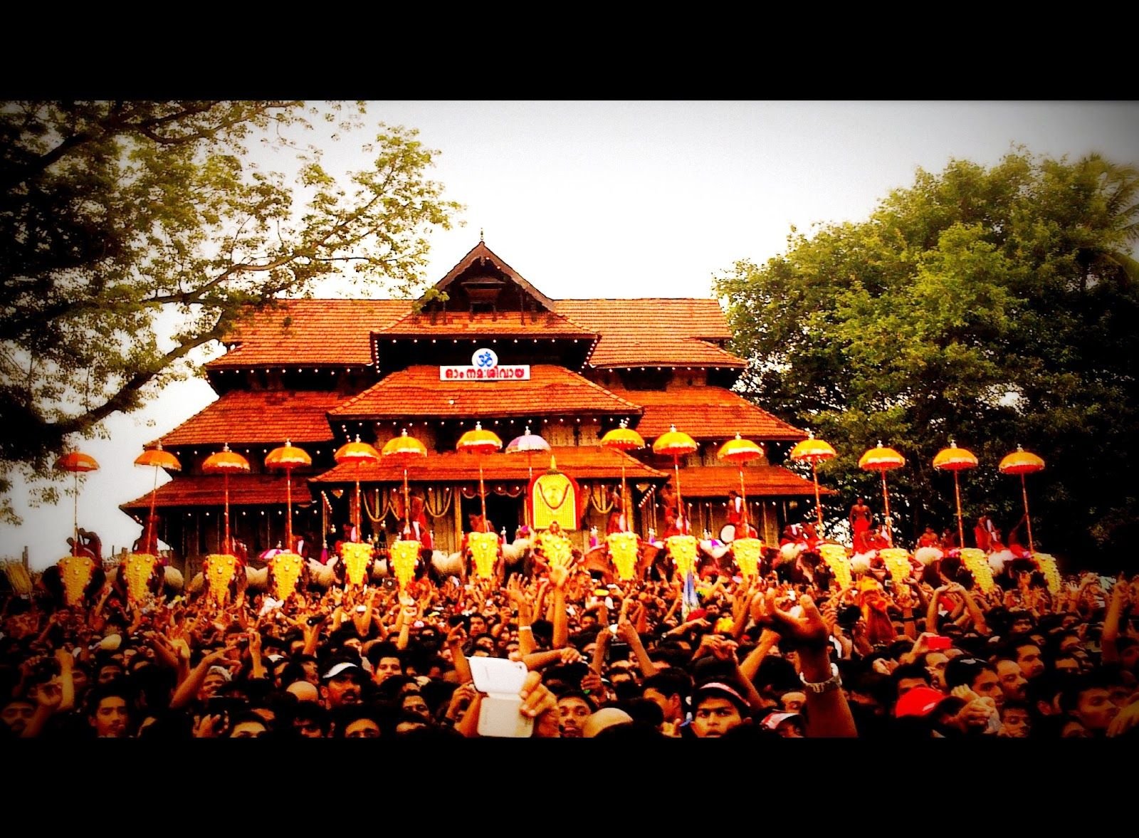 Thrissur Pooram Festival - Best Temple, History, And Timings – Iris Holidays