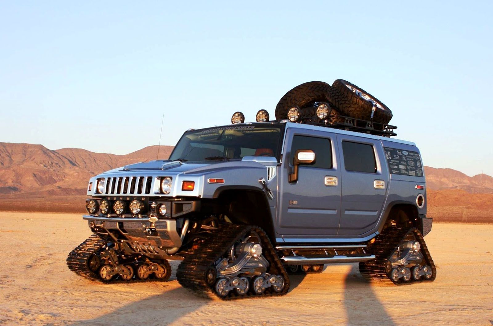 Snowmobile Hummer HD Wallpaper