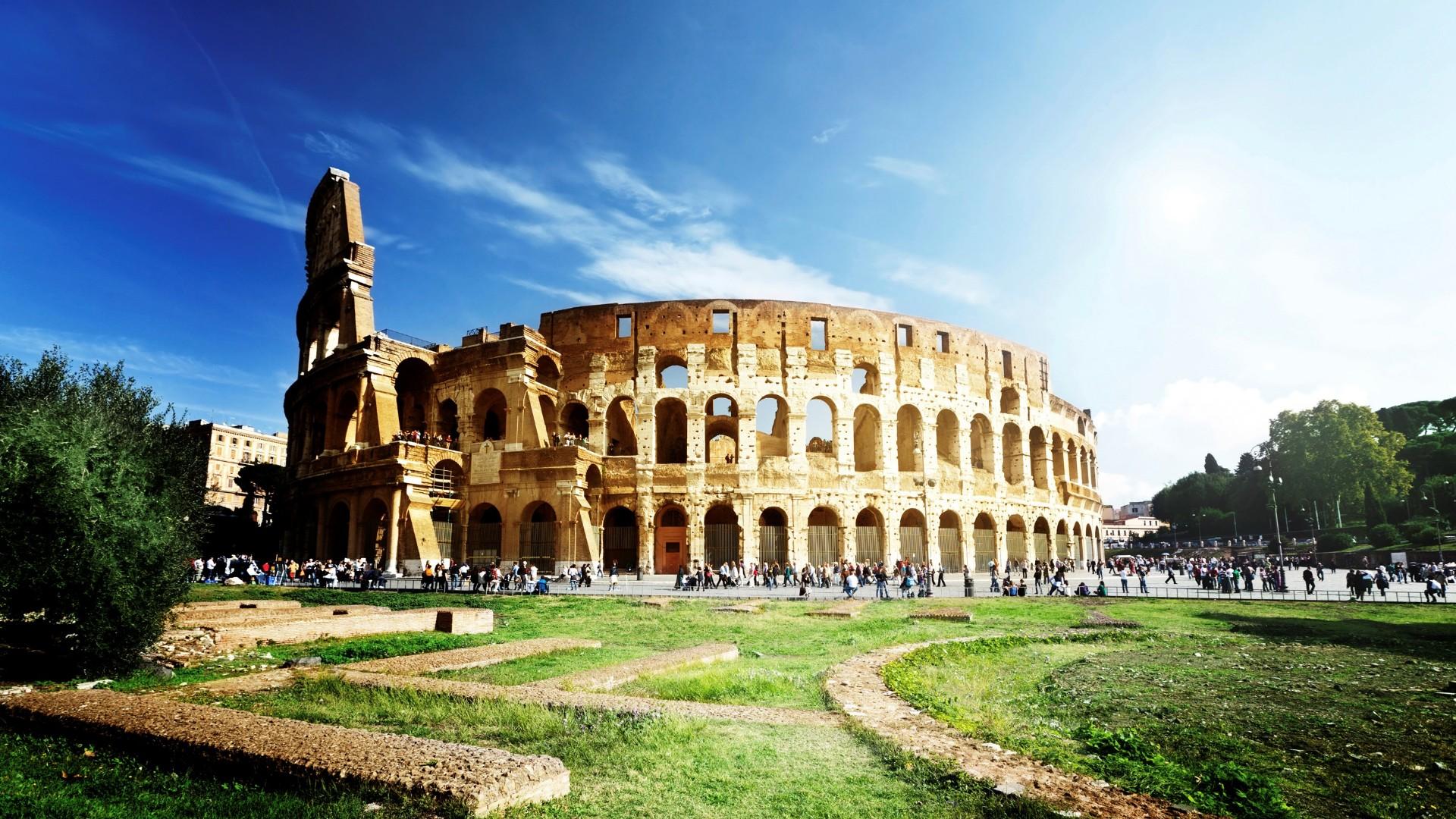 Hd Wallpaper Of The Colosseum In Rome Italy During Famous Places To Visit Wallpaper & Background Download