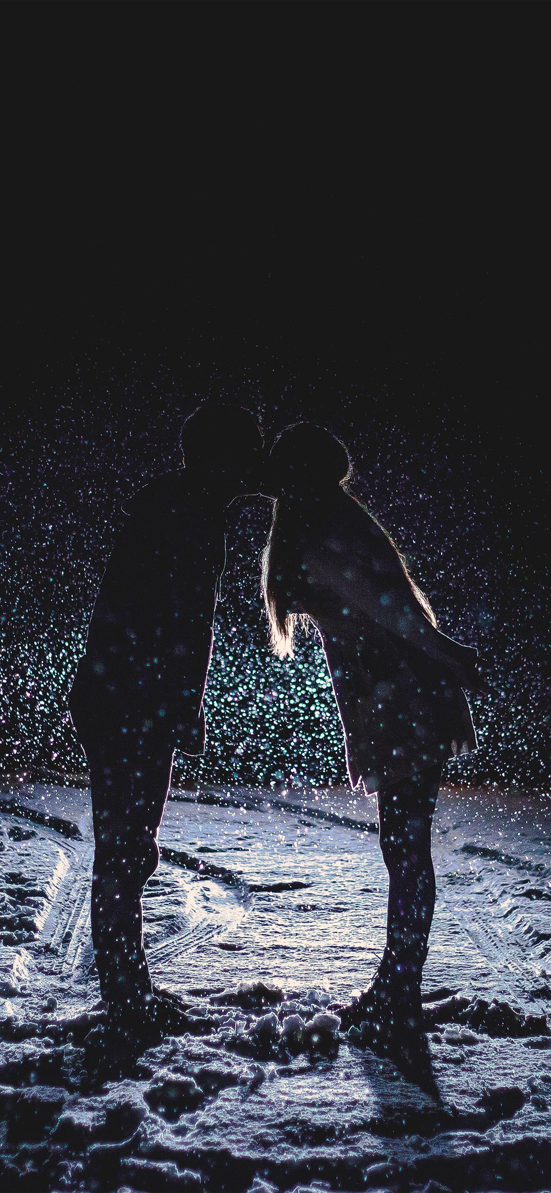Kiss Love Dark Couple Romantic Winter Wallpaper