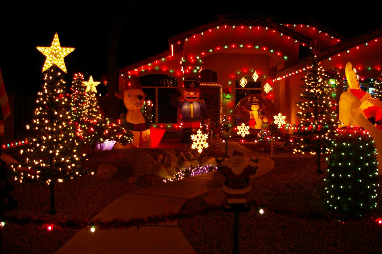 Christmas Lights On House Wallpaper 1289 - Christmas Lights Desktop Wallpaper