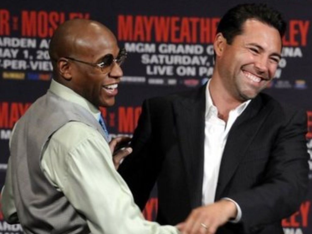 Oscar De La Hoya: Manny Pacquiao has more respect than Floyd Mayweather