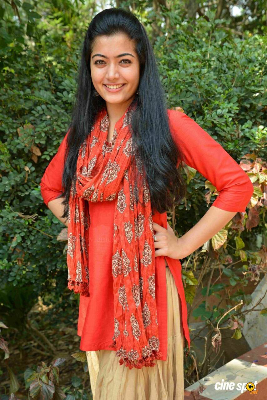 rashmika mandanna wallpaper
