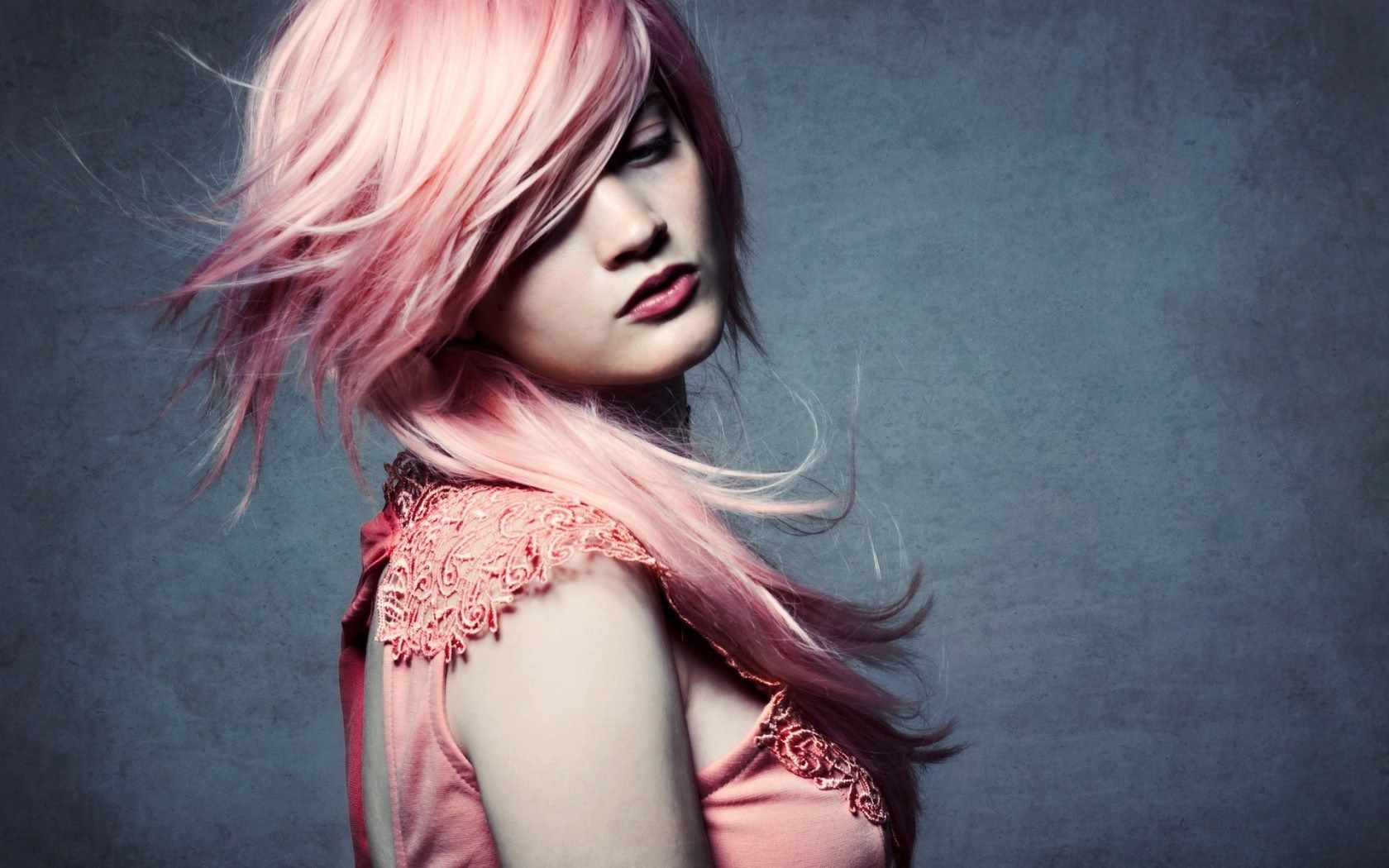 Beautiful Girl Pink Hair wallpaperx1050