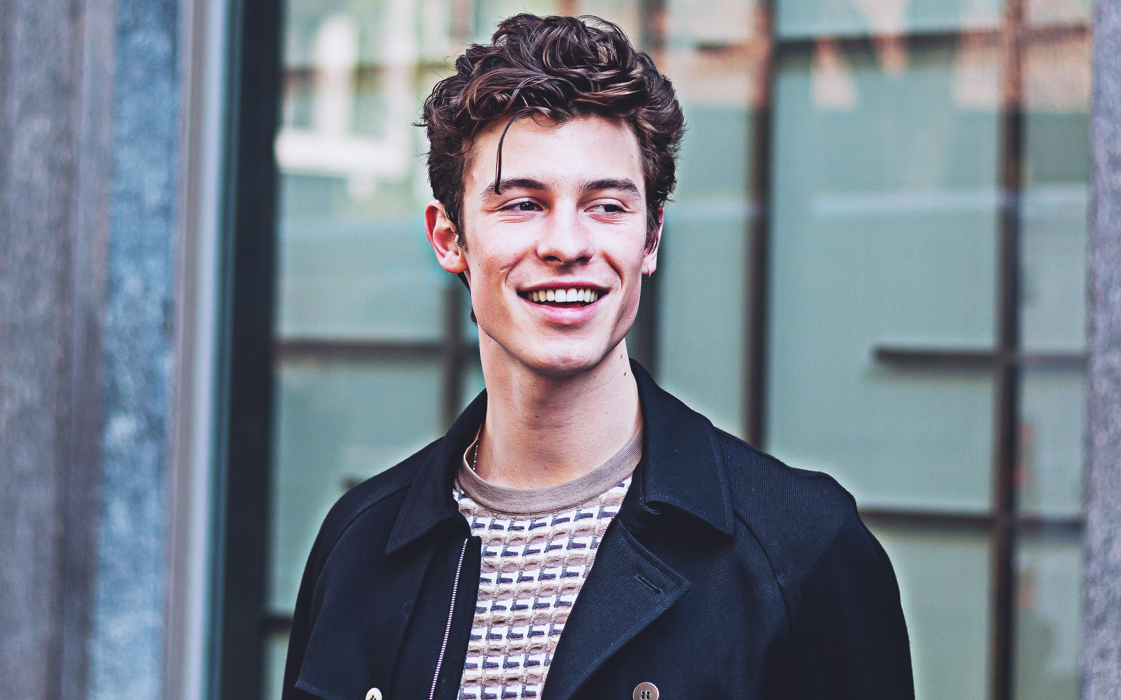 Unbelievable! The Real Story Behind Shawn Mendes' Eyes - apz062h