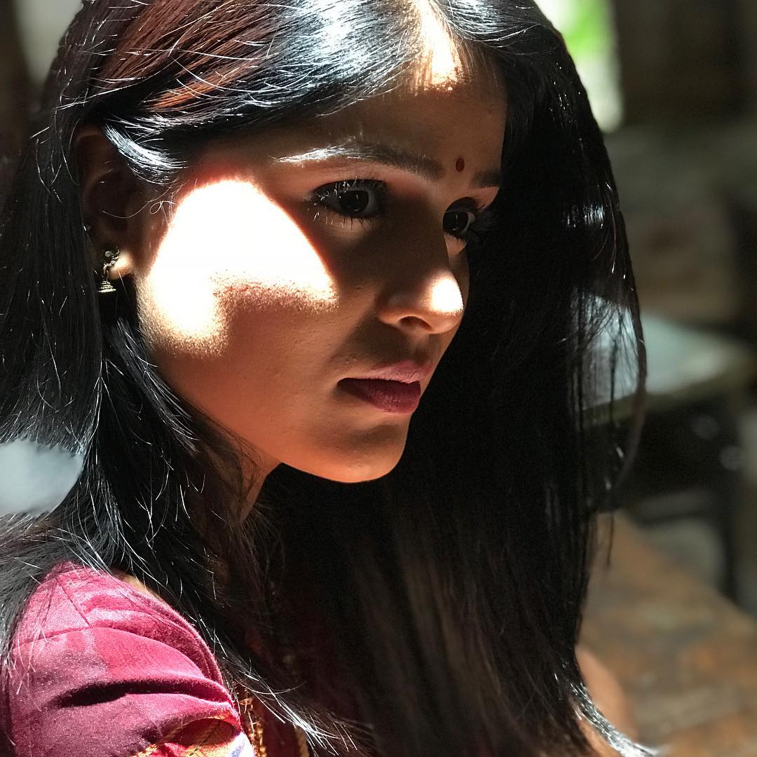 Akshaya Deodhar marathi actress 4
