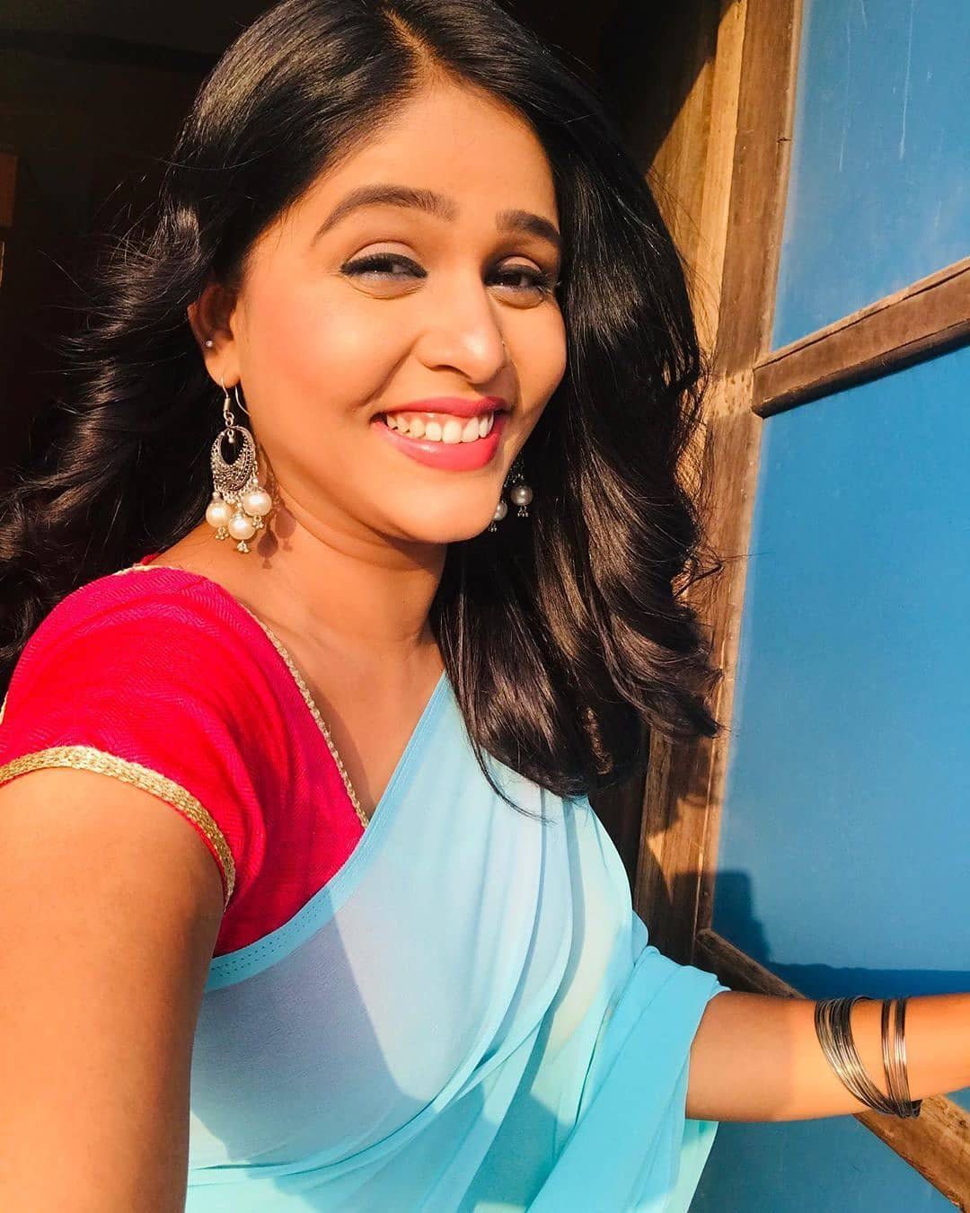 Marathi Taraka Deodhar. Cute beauty, Beautiful girl face, Beauty girl