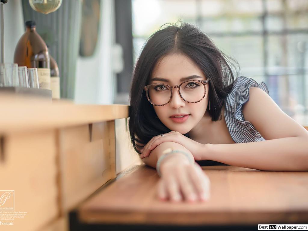Beautiful Asian girl black hair and hazel eyes with eyeglasses HD wallpaper download