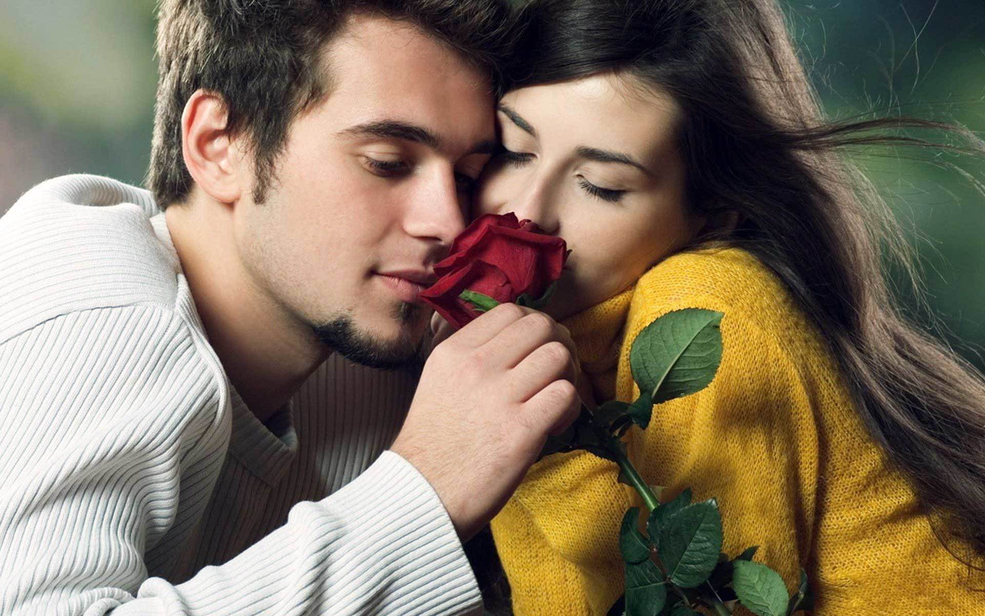 Love Couple Dp Wallpaper Awesome Romantic Couples Love Girl And Bay Wallpaper & Background Download