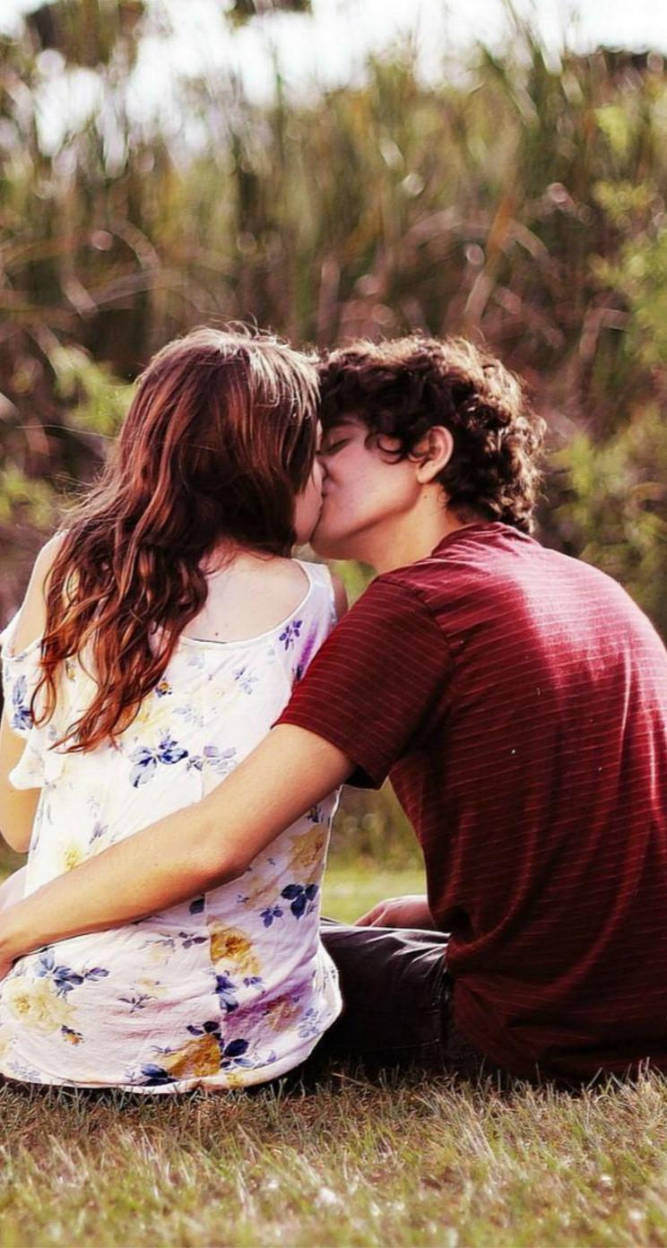 Kissing Couple Wallpaper Free Download Hot Wallpaper Lovers Wallpaper & Background Download
