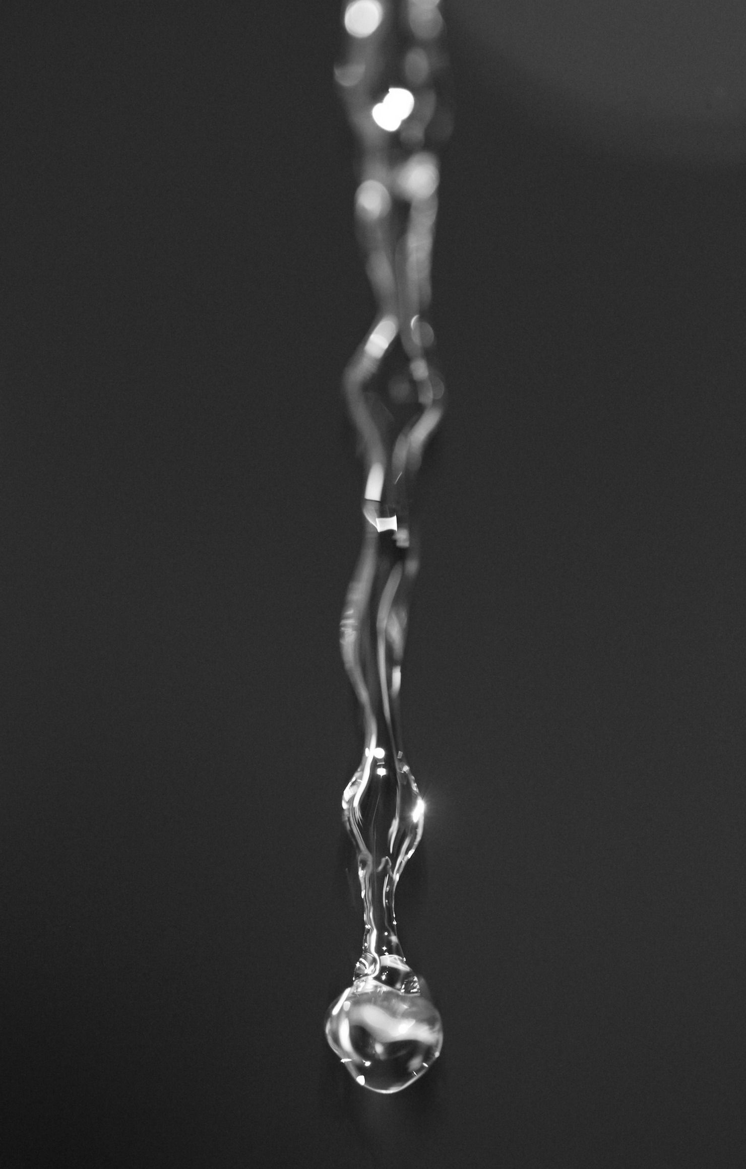 Drop Water Macro Wallpaper Retina Drop Notch Wallpaper HD Download