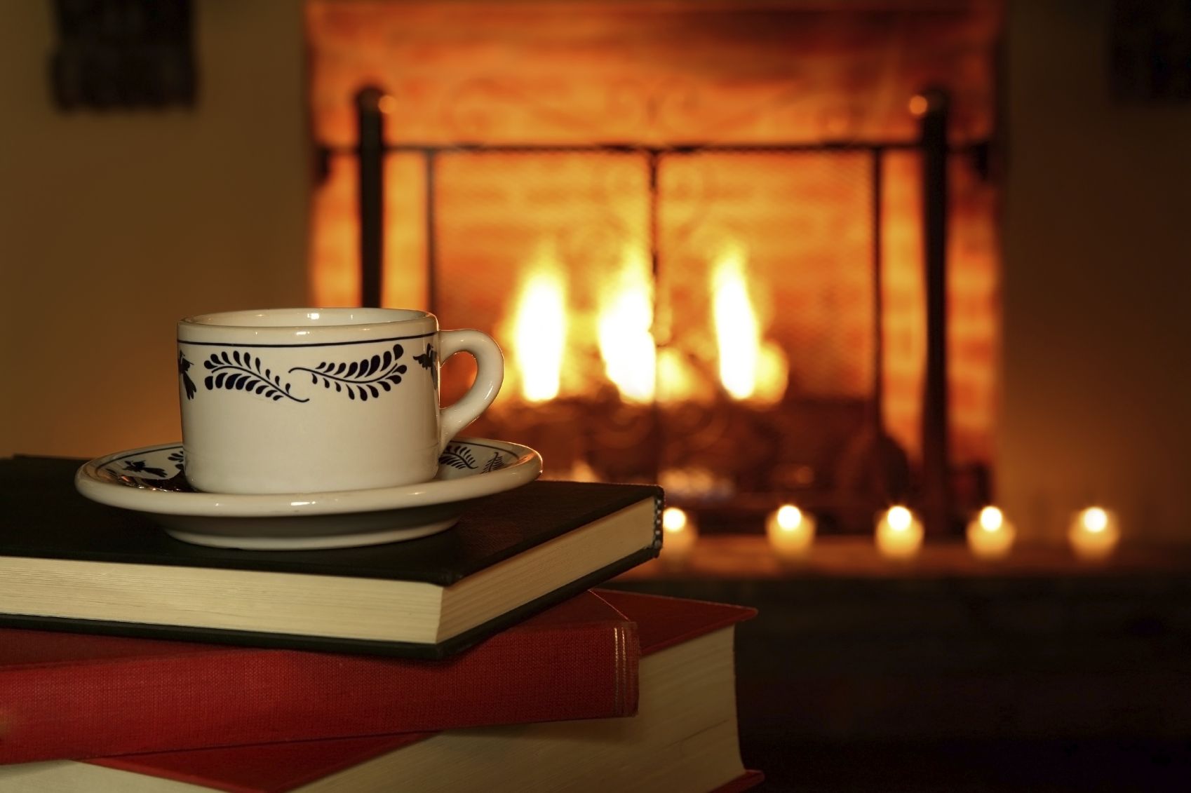 Cozy Winter Wallpaperafari A Book By The Fire