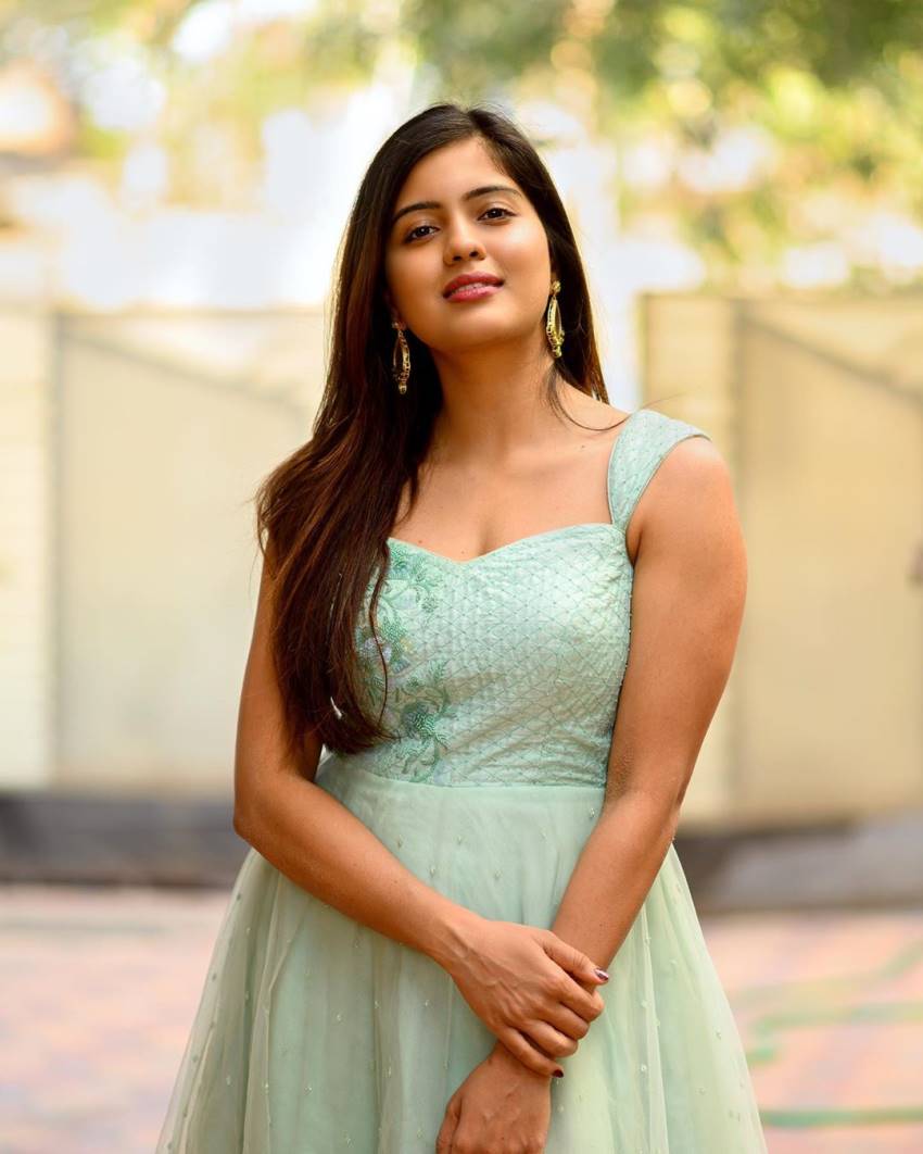 Amritha Aiyer Photo [HD]: Latest Image, Picture, Stills of Amritha Aiyer