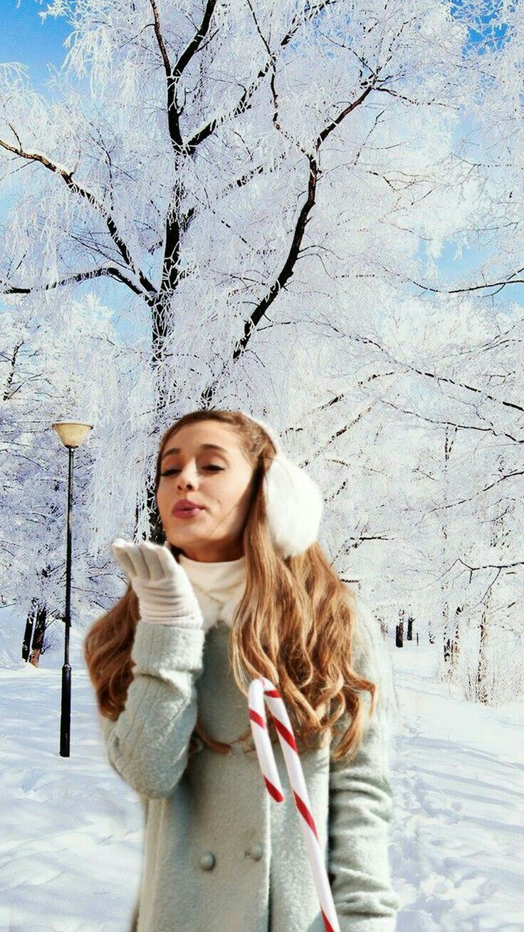 Ariana Grande Winter Wallpapers - Wallpaper Cave